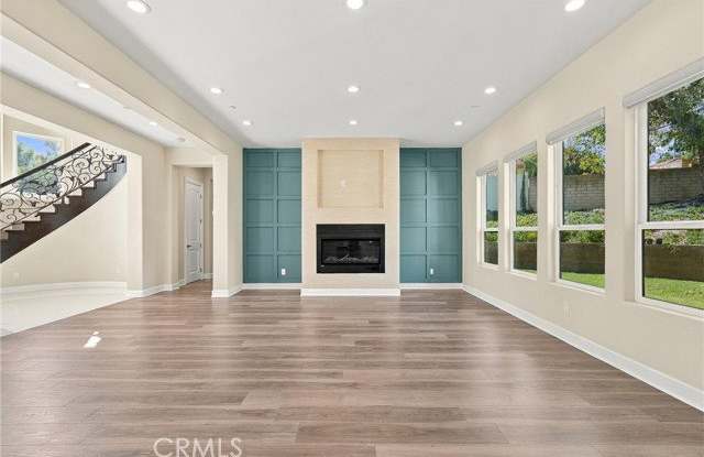 3101 Terraza Place Gallery 3