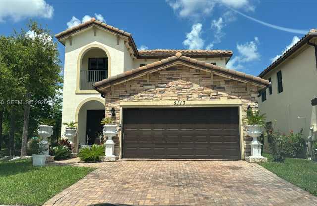 5113 NW 52nd St photos photos