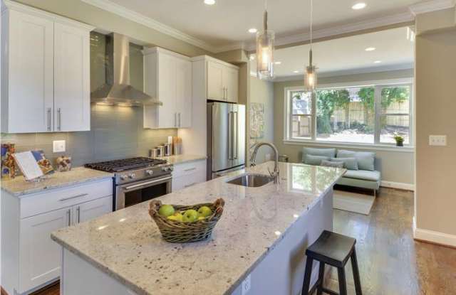 1321 Valley Pl SE - 1321 Valley Place Southeast, Washington, DC 20020