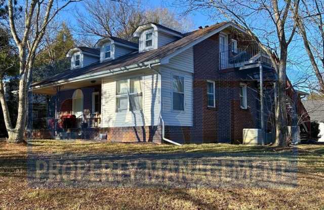 One bedroom apartment across from Lee University! photos photos