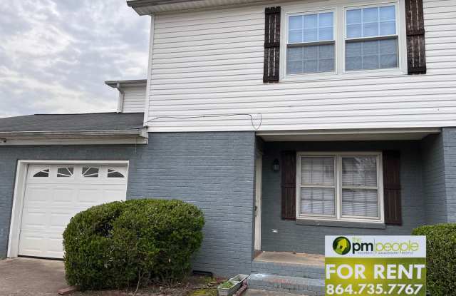 Excellent Location! 4/2.5 Townhome Available! - 102 Wexford Drive, Wade Hampton, SC 29687