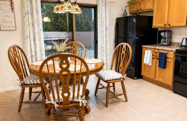 39820 N MILL CREEK Court Gallery 4