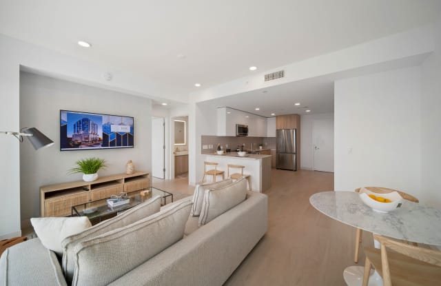 1818 Park Gallery 4