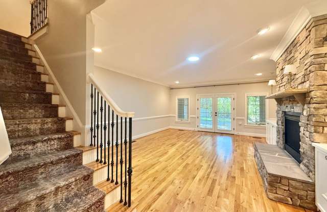 **OFFERING $100 RENT DISCOUNT PROMOTION & REFUNDABLE APPLICATION FEES** Spacious 4BD, 2.5BA Clayton Home on a Large Lot within a Desirable HOA Community with a 2-Car Attached Garage Gallery 4