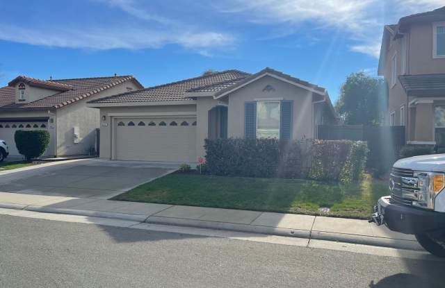 Large, Clean, Neat 3 Bedroom, 2 Bathroom 1900 sqft. Anatolia Home for Lease. photos photos