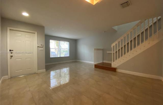 3015 SW 129th Ter Gallery 3