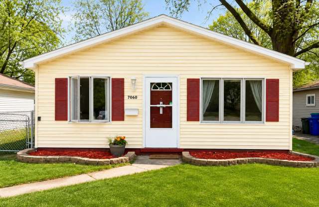 7060 Victory Avenue photos photos