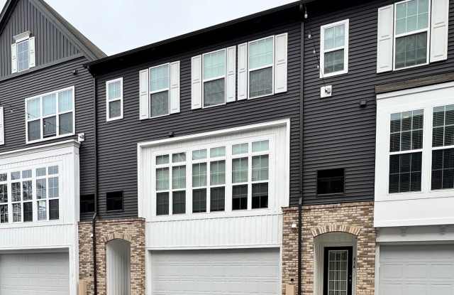 2-bedroom home located in Manheim Township- Available Now! - 416 Mayer Place, Lancaster County, PA 17601
