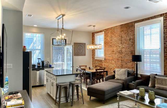 Bright Modern 1 bedroom Condo in DuPont steps to Adams Morgan! Gallery 3