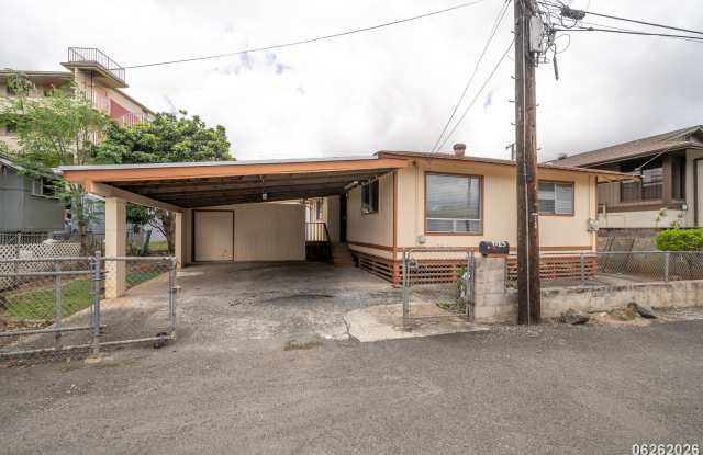 $3,500 / 3BR • 2BA • 991 SF – Home in Liliha | Available Now! (Honolulu) photos photos