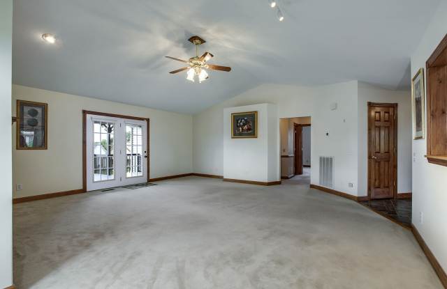 413 Keota Lane Gallery 3