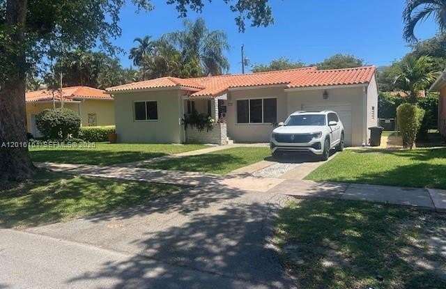 322 Fluvia Ave photos photos