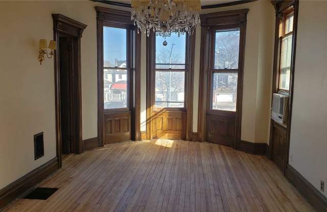 87-34 Woodhaven Boulevard Gallery 2