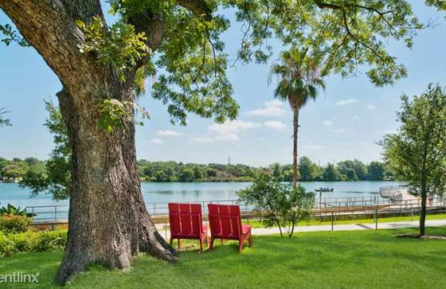 1620 W Riverside Dr - 1620 West Road, Harris County, TX 77086