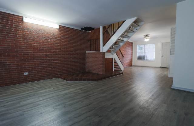 10014 Stratmore Cir Gallery 2