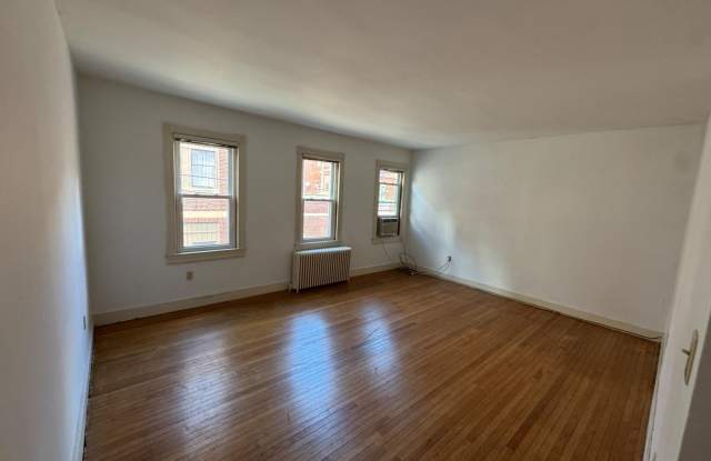 131 CHERRY Street Gallery 3