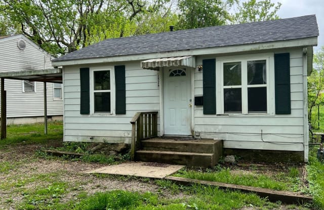 1526 E Nora St - 1526 East Nora Street, Springfield, MO 65803