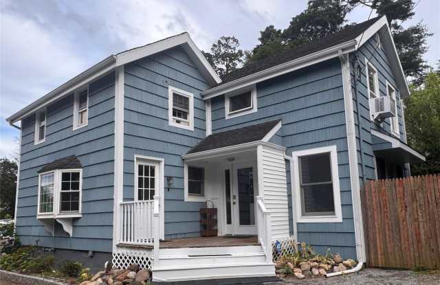 2 Ruth Lane - 2 Ruth Lane, Glenwood Landing, NY 11547