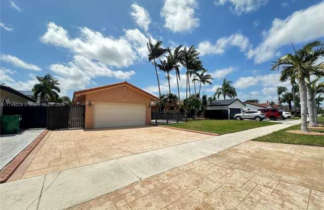 13930 SW 156th Ter photos photos