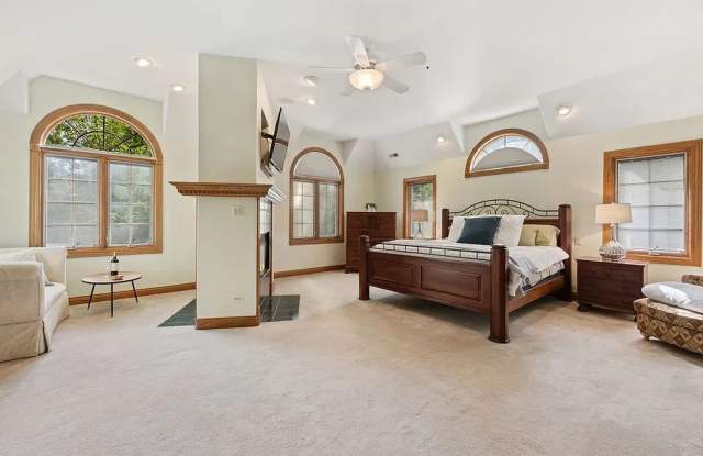 5422 Rosa Avenue Gallery 3
