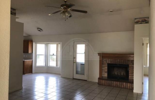 3805 River Rock Gallery 2