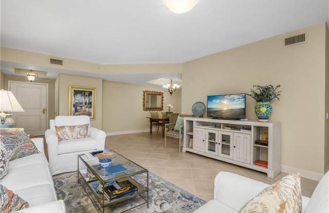 7225 Pelican Bay Blvd Gallery 3