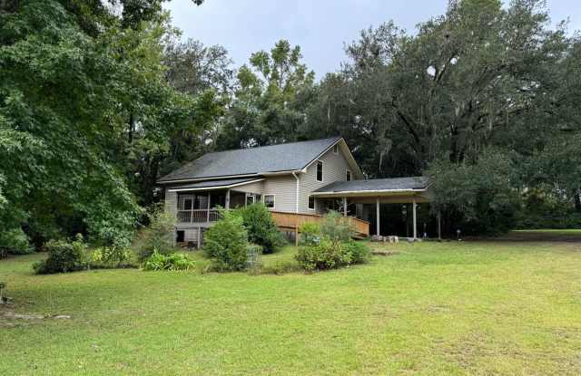 Complete Privacy at 3/2.5 House on 10 acres w/Pond - 3778 Crawfordville Highway, Wakulla County, FL 32327