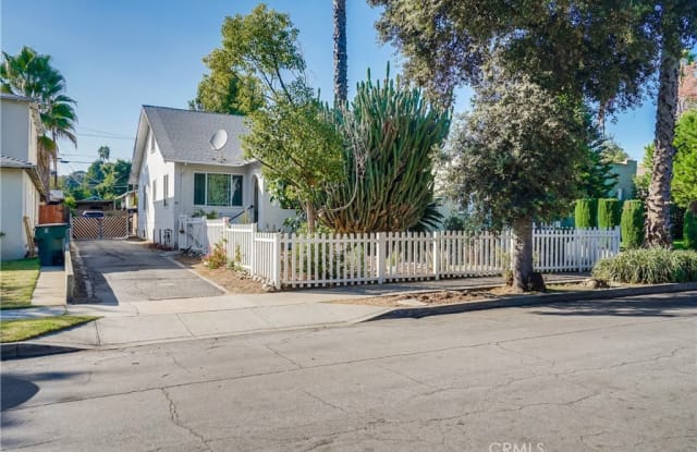91 S Grand Oaks Avenue - 91 South Grand Oaks Avenue, Pasadena, CA 91107