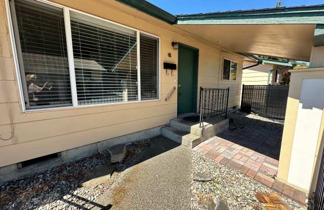 upgraded 2 bedroom 1 bath condo in downtown Puyallup photos photos