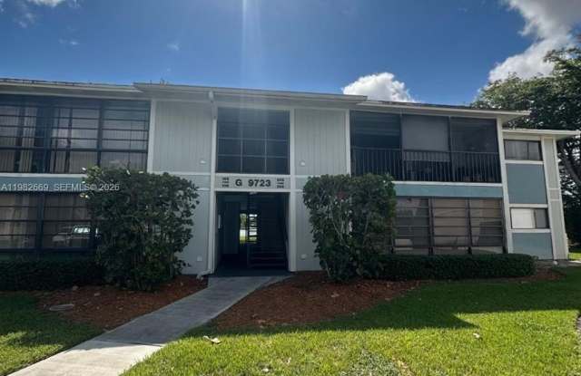 9723 Hammocks Blvd photos photos