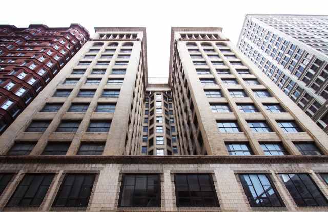 Live the Suite Life in Downtown St. Louis at Hotel Saint Louis Gallery 1
