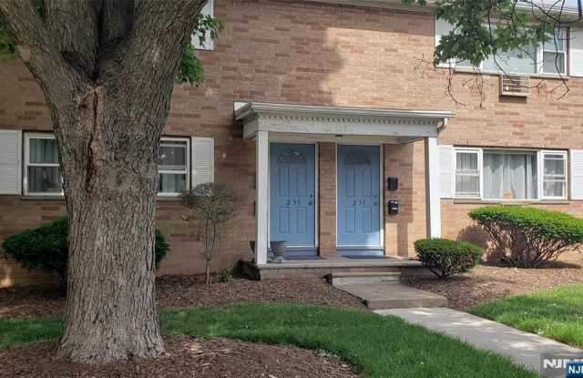 2-35 Virginia Drive photos photos