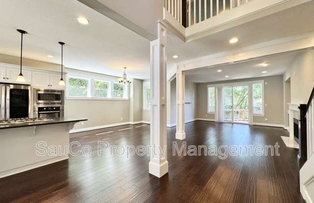 13257 Southwest Maplecrest Court Gallery 2