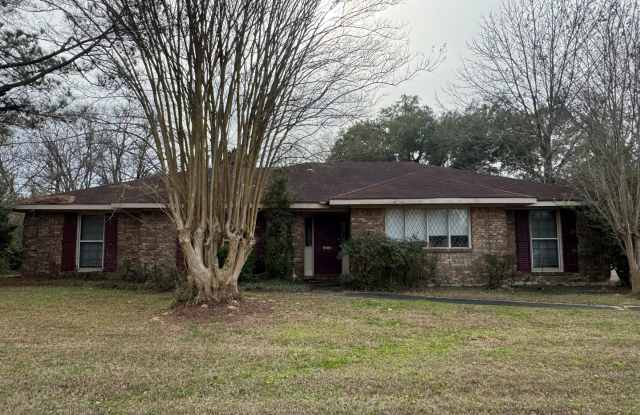 Large FOUR bedroom in Brentwood photos photos