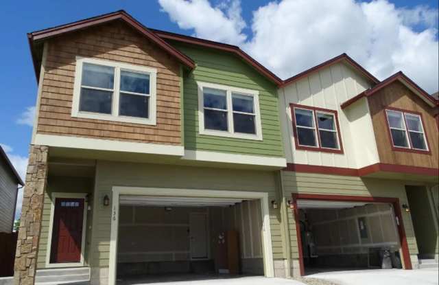 Contemporary 3 Bed 2.5 Bath Style Home in Ridgefield photos photos
