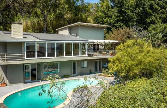 2870 Benedict Canyon photos photos