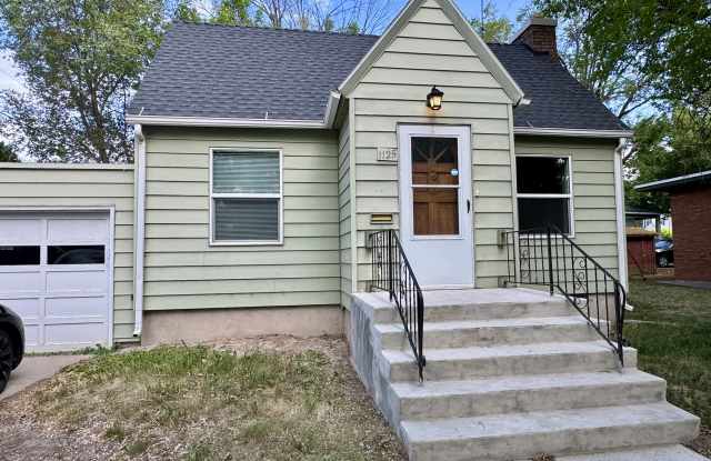1125 E Benton St photos photos