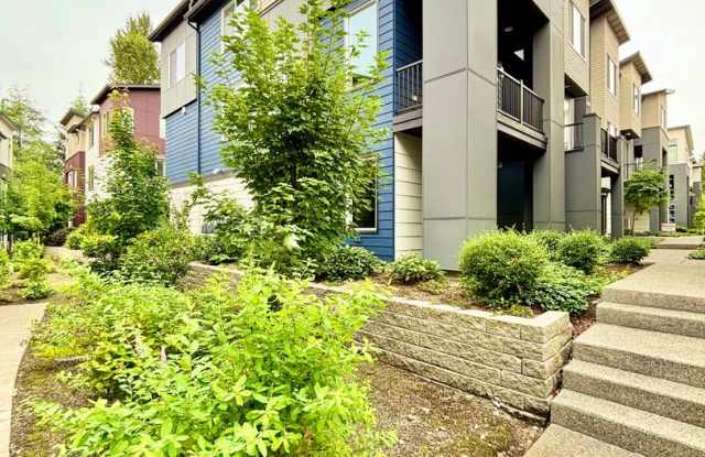 Luxury Townhome with mini-split AC - 623 238th Place Southeast, Bothell, WA 98021
