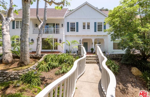 2628 MANDEVILLE CANYON Road - 2628 Mandeville Canyon Rd, Los Angeles, CA 90049