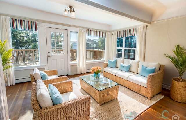 Unique Downtown Gem! photos photos