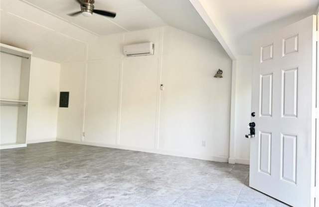 3233 E Cameron Avenue photos photos