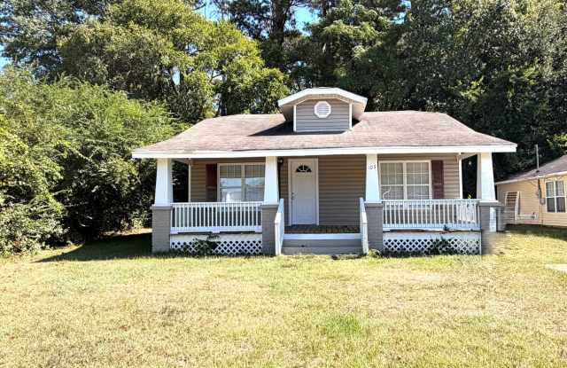 109 Wayside Gallery 1