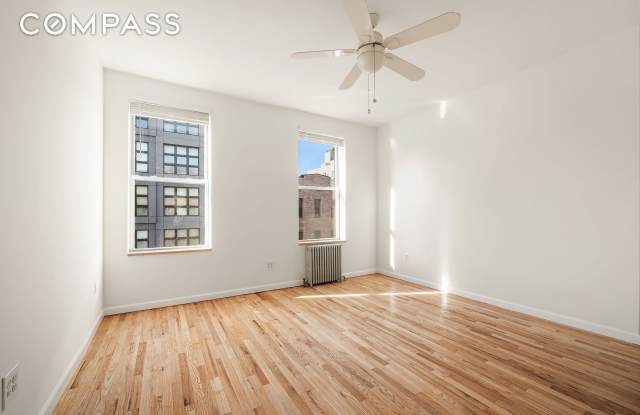 590 Manhattan Avenue photos photos