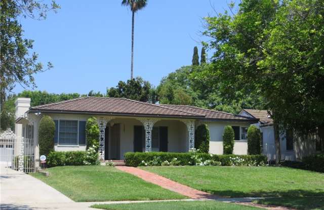 2385 Adair Street Gallery 2