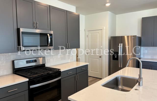 4384 South Redwater Avenue Gallery 2