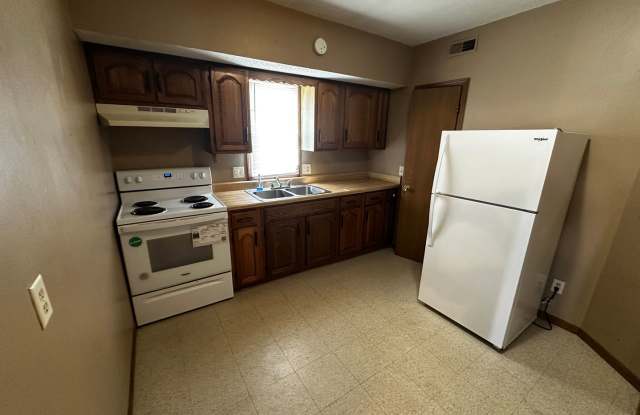226 E Hyde Park Ave. St. Joseph, MO 64504 photos photos