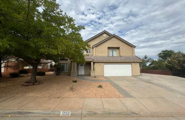 Hidden Park in Great location!! PET FRIENDLY! - 1058 North 1700 East, St. George, UT 84770