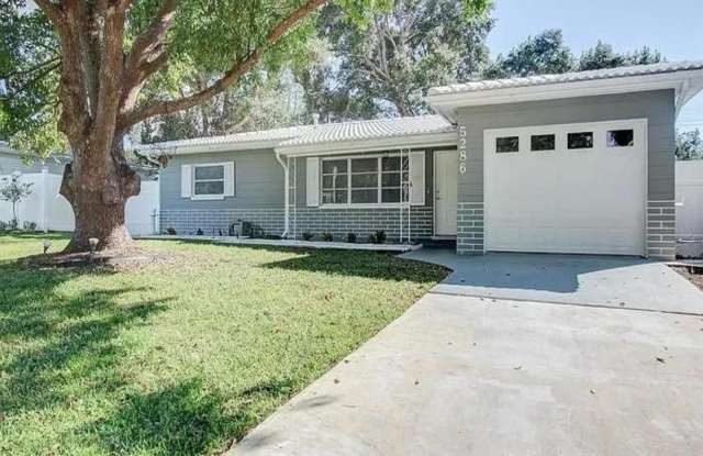 5286 28TH AVENUE N - 5286 28th Avenue North, St. Petersburg, FL 33710