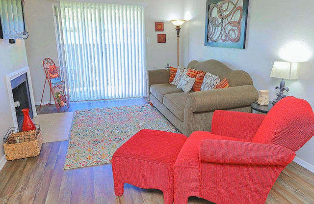 The Ashton Apartments Gallery 4