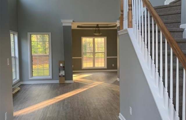2152 Berryhill Circle SE Gallery 2